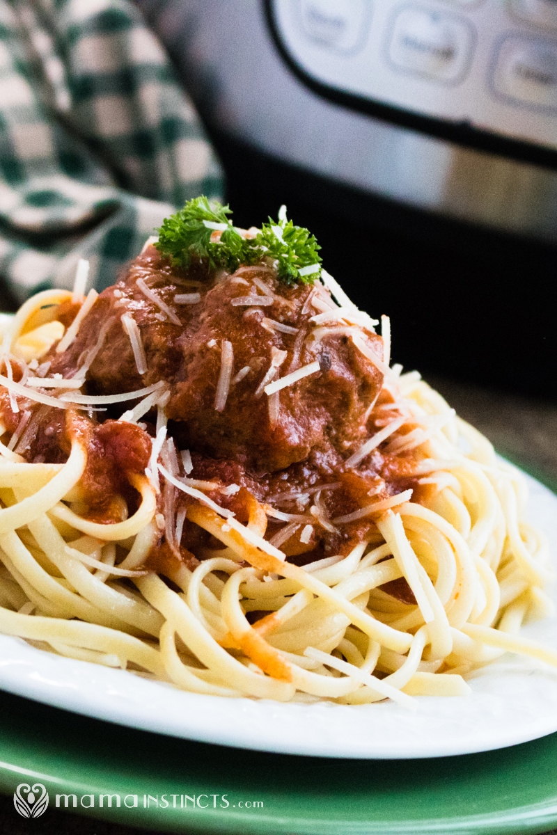 Instant Pot Spaghetti Sauce with Meatballs